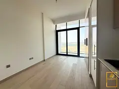 Burj & Pool View | Unfurnished | Balcony