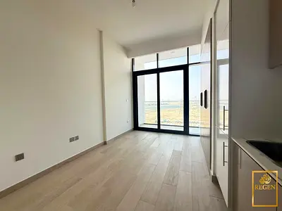 Burj & Pool View | Unfurnished | Balcony