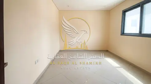 غرفه وصاله بالقليعه اطلاله مفتوحه صيانه مجانيه تكييف مركزي باركن رملي متوفر قريب من عمبر ماركت والكورنيش