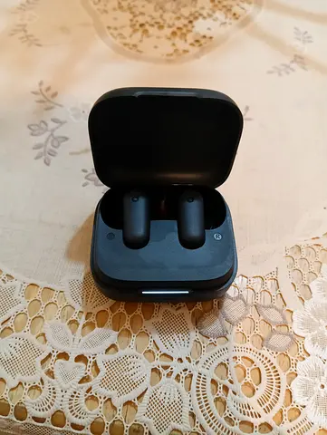 soundcore r50i nc wireless earbuds with charging case - black