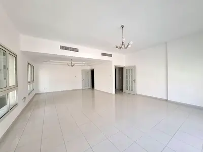 بدون تبريد | شقة فاخرة غرفتين وصالة | شارع الملك فيصل | غرفة للخادمة | موقع مميز 📌 | مبنى عائلي | جاهزة للسكن