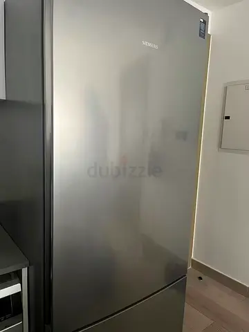 Siemens silver fridge down freezer