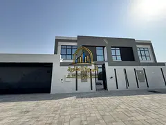 Brand new luxurious 5 bedroom with Alivater villa for rent in hoshi