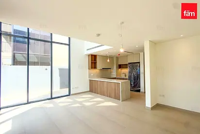 Brand New L 4br + M L Green Views L