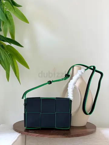 Bottega Veneta Crossbody bag For Men’s