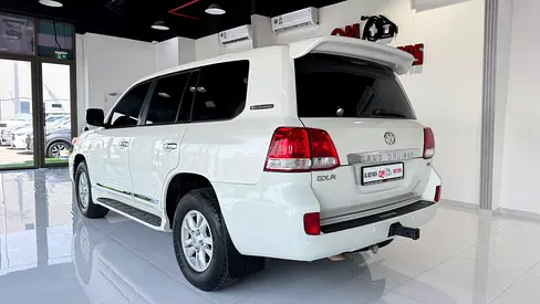 صورة مصغرة 4 لـ 2011 Toyota LAND CRUISER