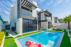 Fully Upgraded l Vacant l Spacious Bedrooms | Smart Home