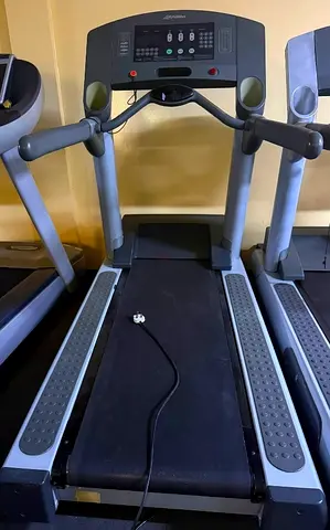 Life Fitness Treadmill - Good Working Condition