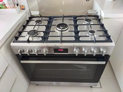 Free Delivery- BOSCH Latest Model 5-Burner Full Gass With Fan Oven Cooking Range 90x60 CM