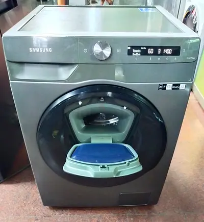 Samsung \WD10T554DBN// 10 kg wash and 7 kg Dryer washer+dryer combo featuring AI Control and EcoBubb