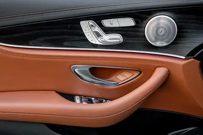 Mercedes-Benz E-Class E 300 4MATIC, миниатюра 14