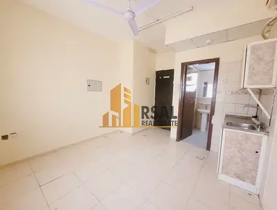 Studio With Nice Finishing/Bachloer Building/Near Ambassador School