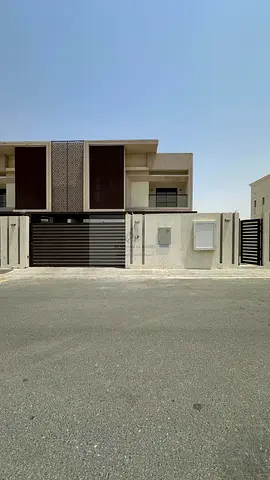 فيلا دورين راقية للإيجار في الرقيبة الشارقة | 3 غرف نوم ماستر وحوش خاص | بجوار مسجد الشارقة الكبير
