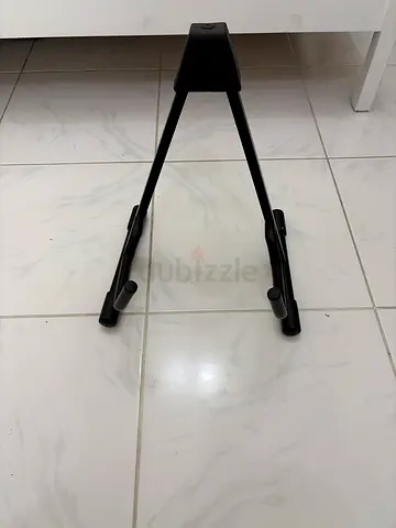 Foldable A-frame guitar stand (black) - sturdy, compact