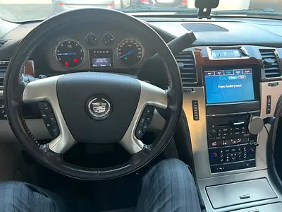 2012 Cadillac ESCALADE — миниатюра 5