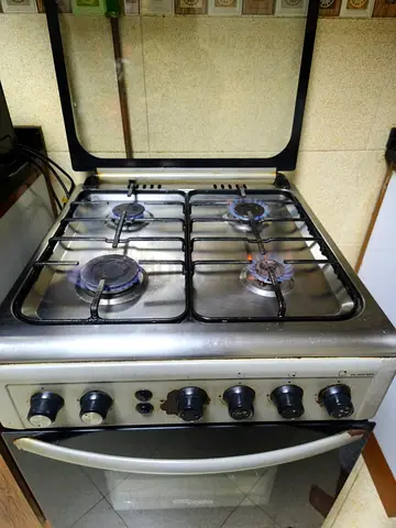 Urgent sale 4 burner cooking range gas stove