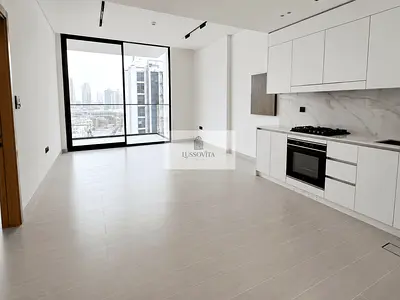 Spacious 1-BR | Bright & Modern | Prime Location