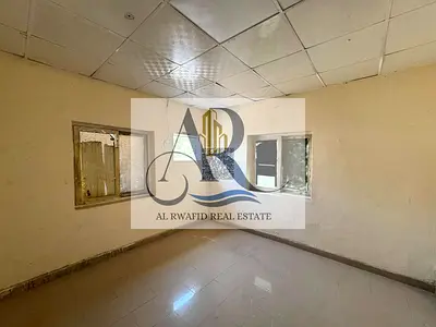 سكن عمال متكامل... فرصة قوية لشركة واحدة فرصة مميزة للشركات الكبرى الباحثة عن سكن عمال بسعة كبيرة في موقع استراتيجي بالشارقة. المبنى يتكون من 3 بلوكات
