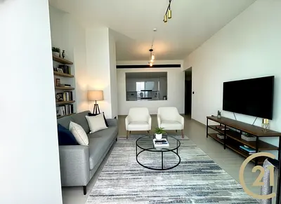 Vacant |High Floor | Private Pool|
