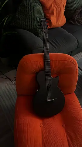 Guitar Enya nova go Sp1