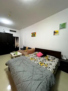 Big room with parking