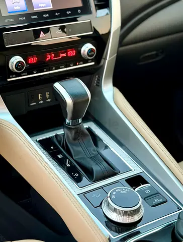 Mitsubishi Montero Sport GLS Premium, миниатюра 16