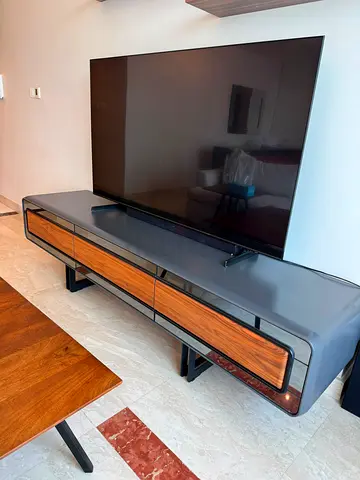 Available high quality pan home tv table like a new