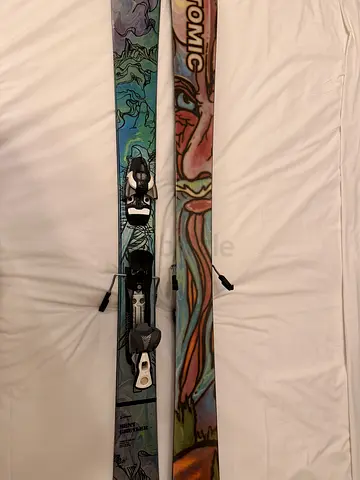 Atomic bent chetler 143cm