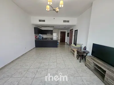 HIGH FLOOR | VACANT | VASTU COMPLIANT
