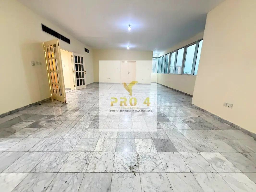 Hot Offer 4Bhk+Maid Room Apt 120k With Wadrobe and balcony +Besmind Parking At Corniche Area