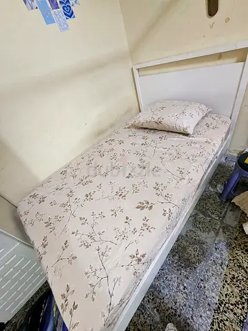 Bed and kattil