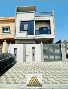 **A Great Living Opportunity in a Spacious Villa Featuring a Practical Layout & Comfortable Spaces 