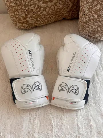 Rival Rb10 Intelli-Shock Boxing Bag Gloves, Size L in white. Used 4-5 times, perfect condition.