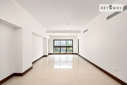Ready to Move In | Mid Floor | Maid's Room