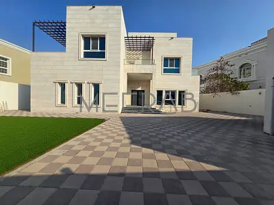 | WELL MAINTAINED | 5 BEDROOMS VILLA | ELEVATOR |