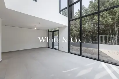 4B1 | Single Row | Large Plot | Tree Lined