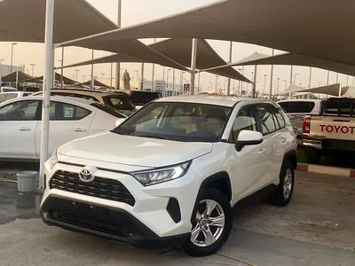 2021 Toyota RAV 4 — фото 3