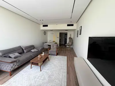🏡 للبيع | شقة راقية 3 غرف وصالة بإطلالة خلّابة على بحيرة خالد 🌊
