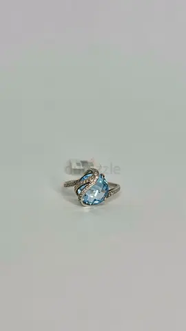 Elegant 925 Silver Ring with Natural Blue Topaz. Brand new!
