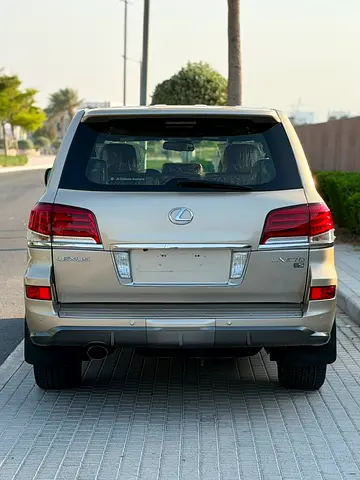 2014 Lexus LX-SERIES 照片 12