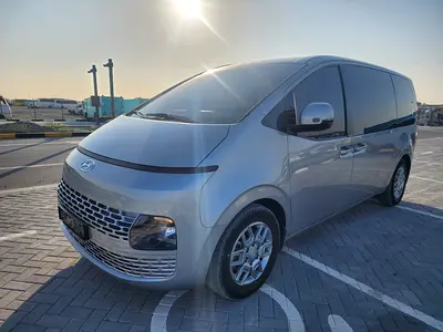 HYUNDAI STARIA