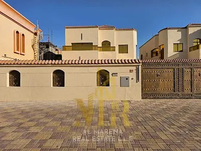 فيلا فاخرة ساكن وتجاري للبيع في عجمان الروضه 2 | 5 غرف ماستر | شامل كهرباء ومياه ومكيفات. .