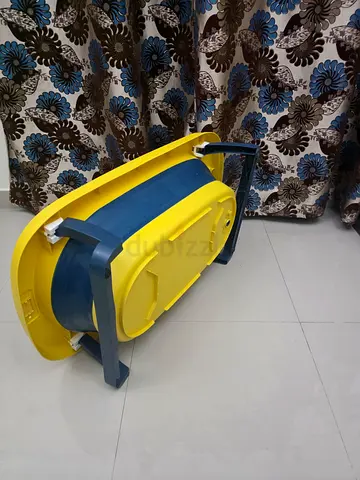 First cry bath tub used but in perfect condition