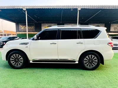 2014 Nissan PATROL photo 4