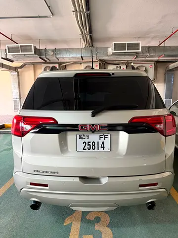 2017 GMC ACADIA — фото 2