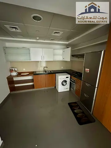 Al Khan Deal: Modern 1BHK with Free Parking, Gym & Pool | Deferred Deposit