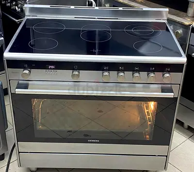 Siemens freestanding electric range with ceramic hob and oven - good condition