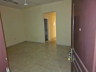 # فرصة مميزة بالقاسمية المحطة 🔥 غرفتين وصالة و2 حمام، إيجار 33 ألف فقط، تأمين 2000 كاش، موقع ممتاز وقريب من الخدمات