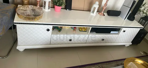 Used as new without  any damage TV table.