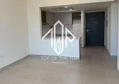 Experience Luxury Lifestyle | Brand New | Parking
